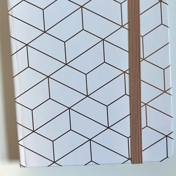 ๐ท๏ธ Caliber password keeper hard cover abstract mini journal for purse - Picture 5 of 12